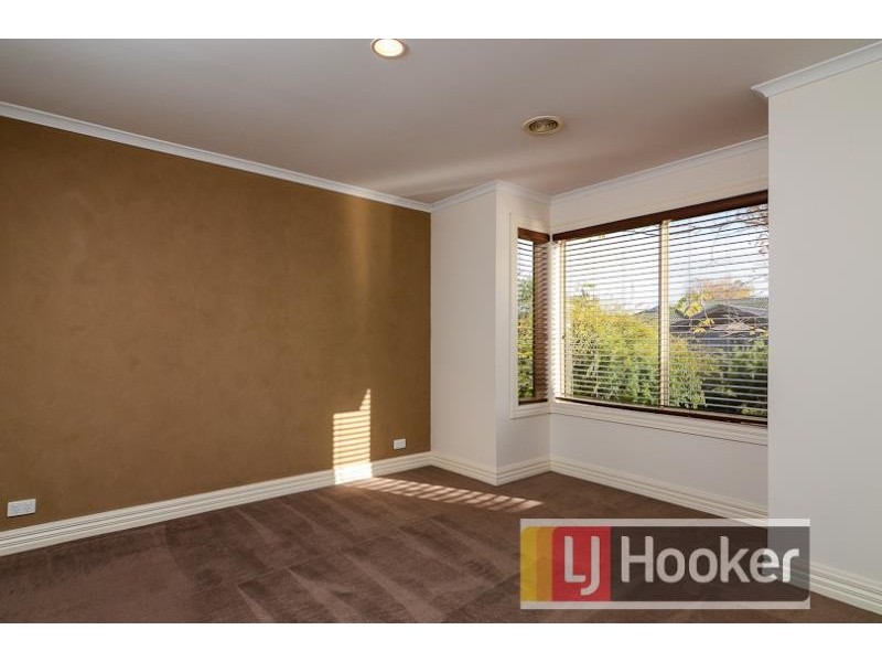 20 Turnberry avenue, Narre Warren South VIC 3805
