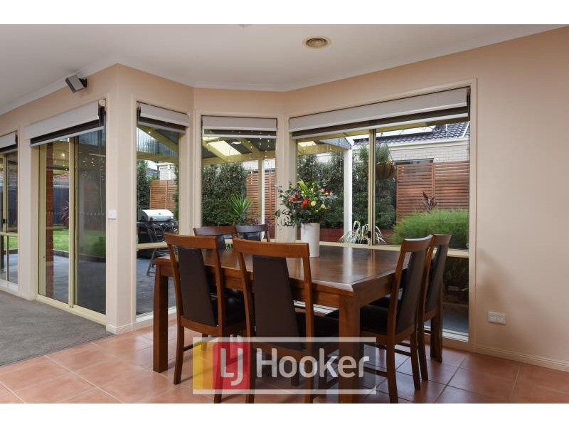 18 McCartney Drive, Narre Warren South VIC 3805