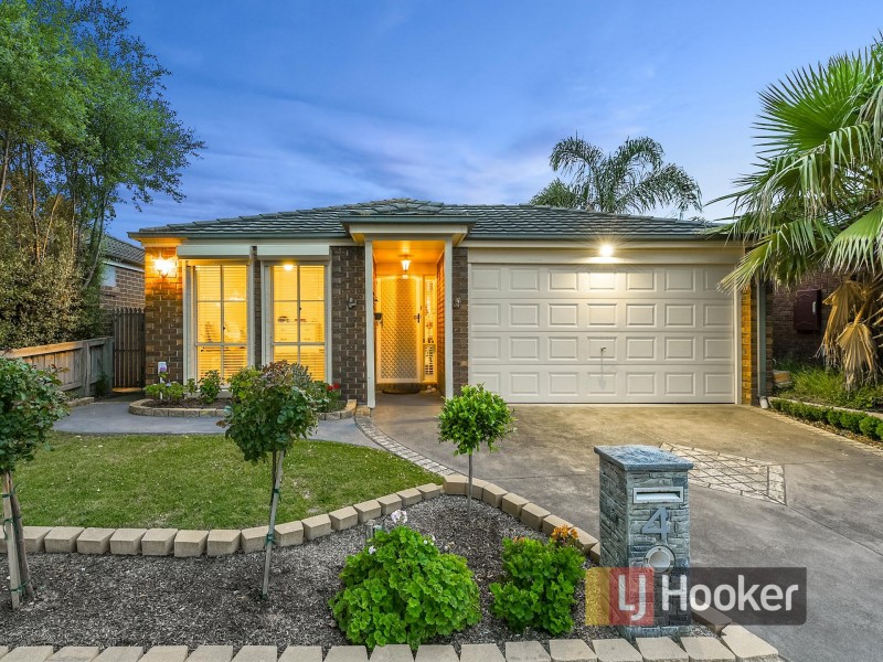 4 Fleet Street, Narre Warren South VIC 3805