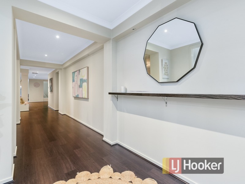 58 Pegasus Road, Cranbourne West VIC 3977