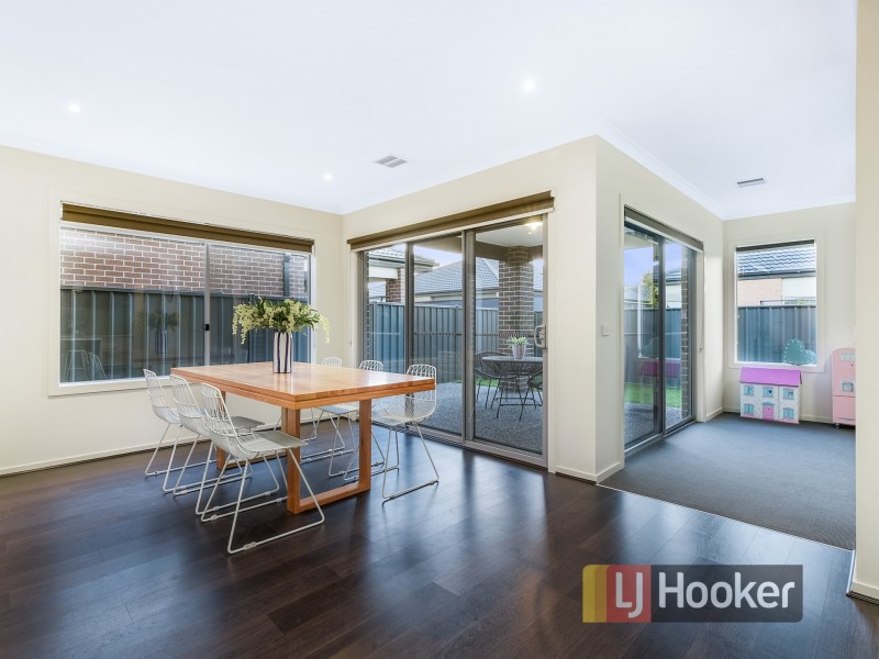 58 Pegasus Road, Cranbourne West VIC 3977