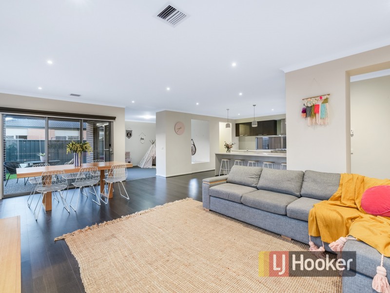 58 Pegasus Road, Cranbourne West VIC 3977