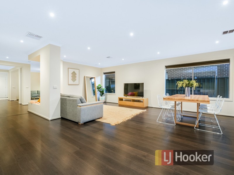 58 Pegasus Road, Cranbourne West VIC 3977