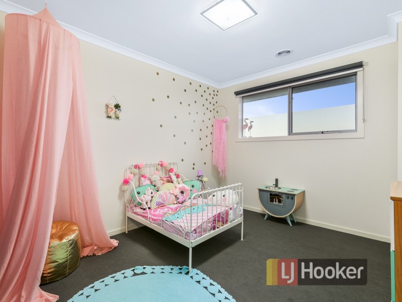 58 Pegasus Road, Cranbourne West VIC 3977