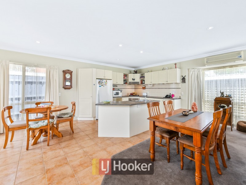 20 Tuileries Rise, Narre Warren South VIC 3805