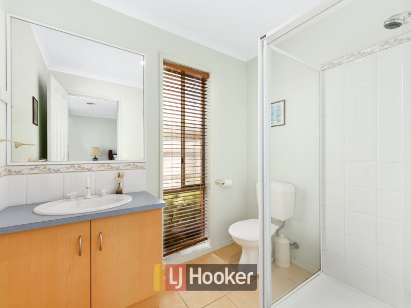 28 Grice Quadrant, Pakenham VIC 3810