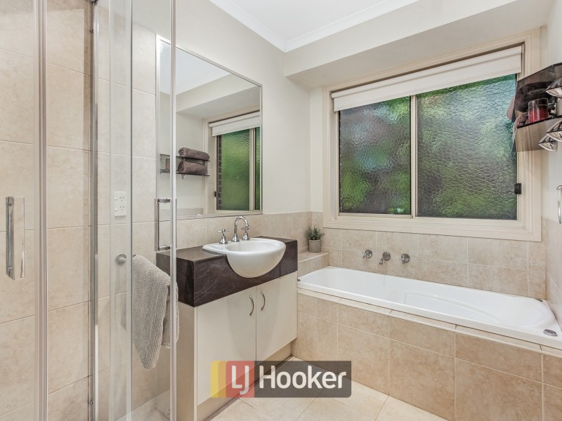 4 Pascuzzi Court, Hampton Park VIC 3976