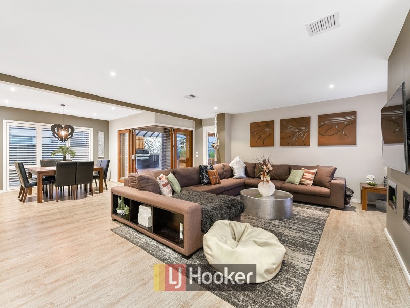 9 Ciliata Street, Cranbourne North VIC 3977