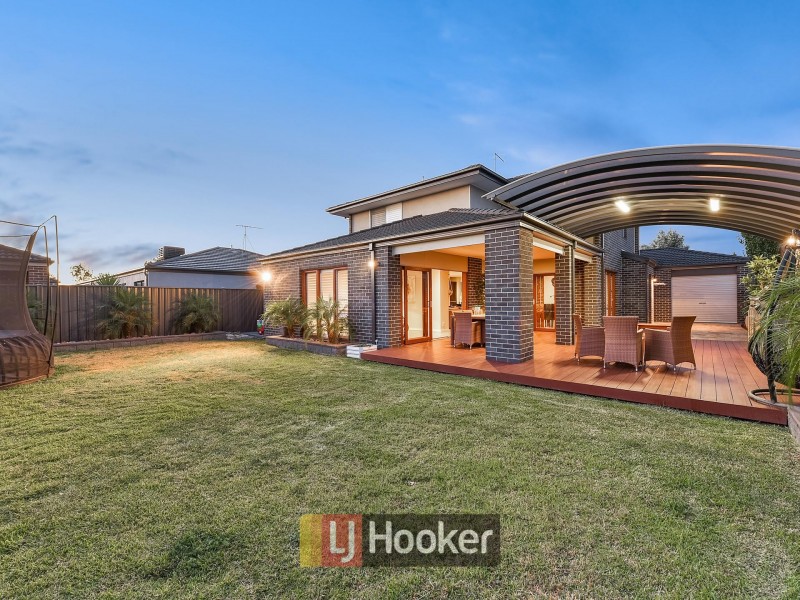 9 Ciliata Street, Cranbourne North VIC 3977