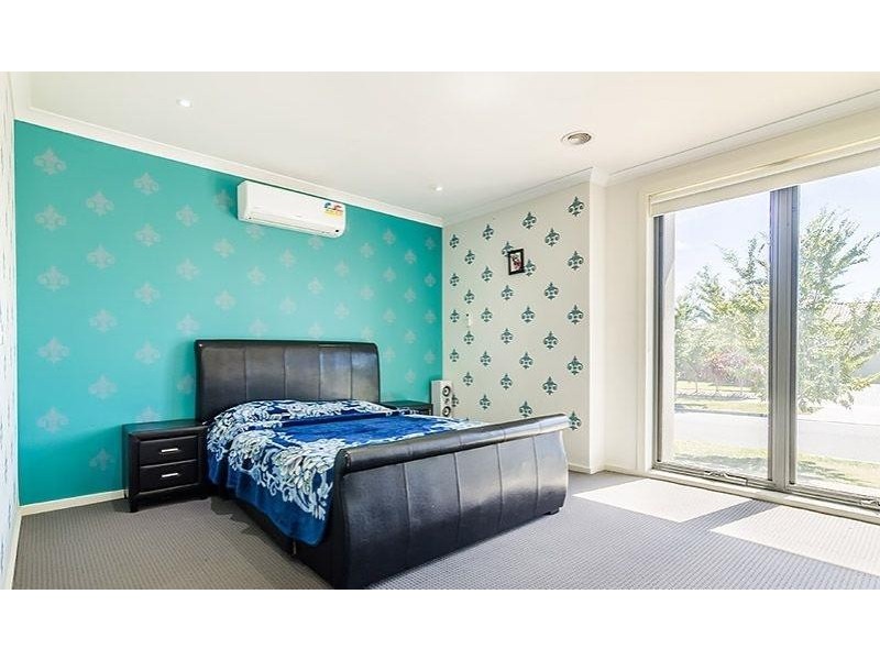 14 San Fratello Street, Clyde North VIC 3978