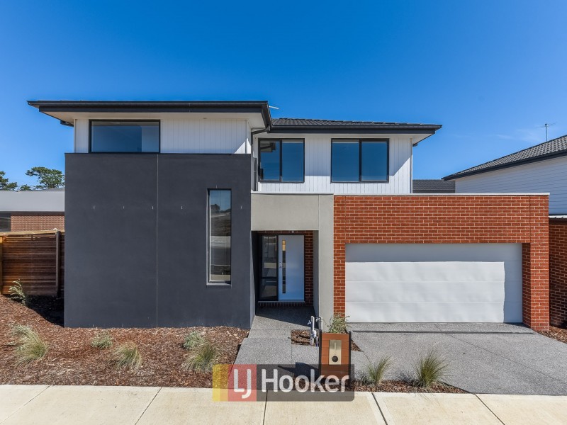 41 Barley Crescent, Clyde North VIC 3978