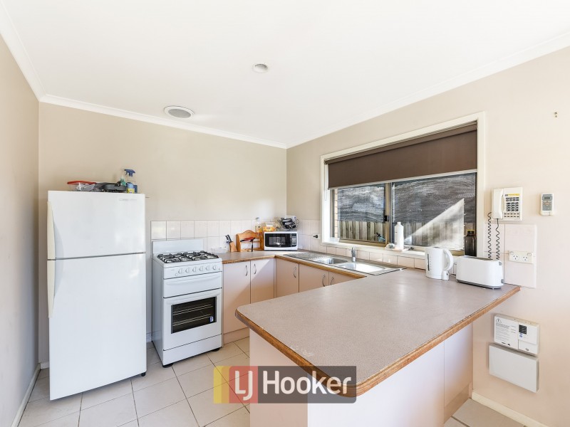 39 Raisell Road, Cranbourne West VIC 3977