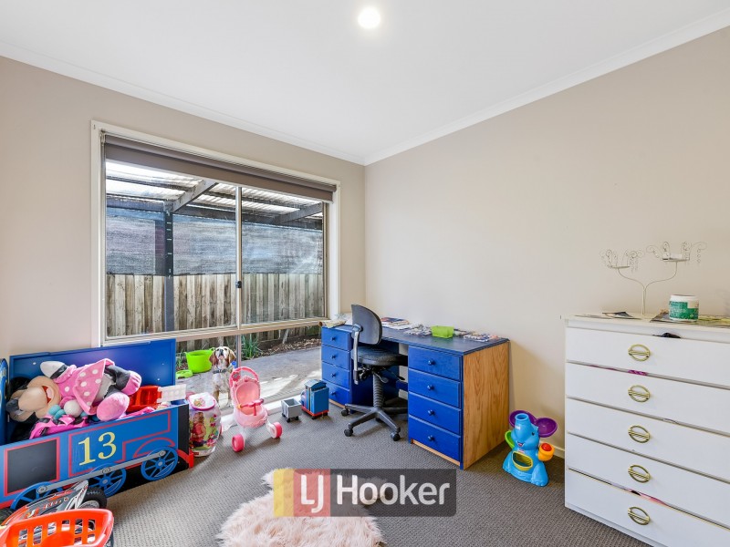 39 Raisell Road, Cranbourne West VIC 3977