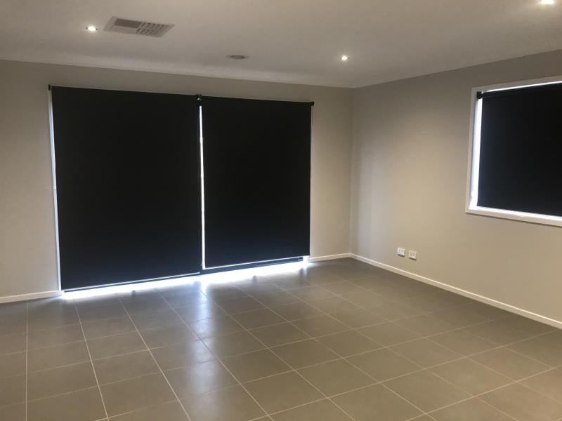 3 Dexter Crescent, Clyde North VIC 3978