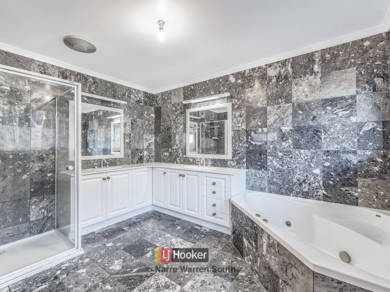 56-57 Caithwill Court, Narre Warren North VIC 3804