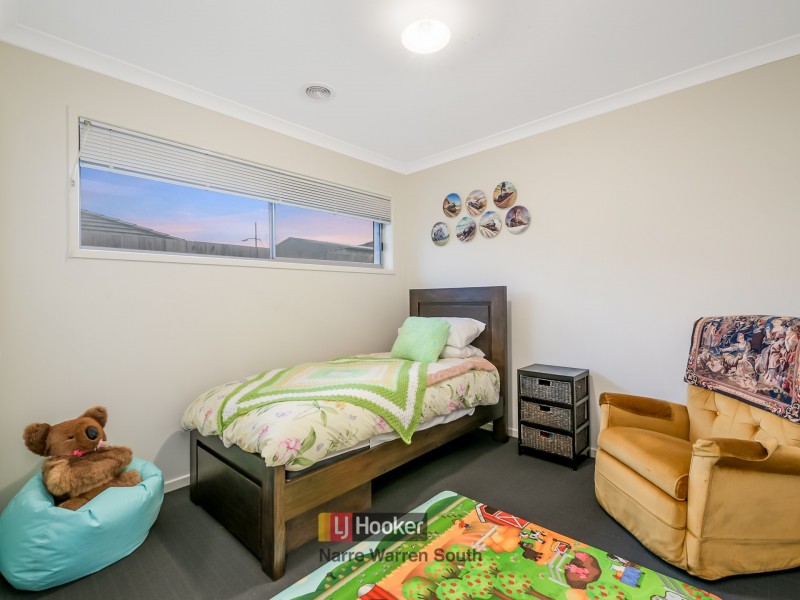 44 Mary Street, Officer VIC 3809