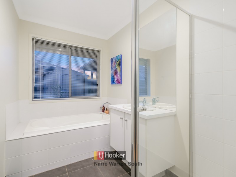 44 Mary Street, Officer VIC 3809