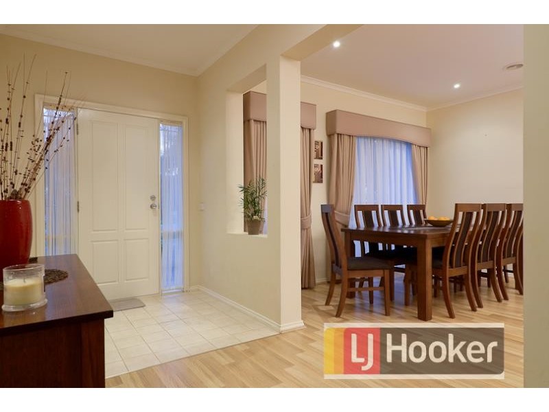 25 Amhurst Drive, Narre Warren South VIC 3805
