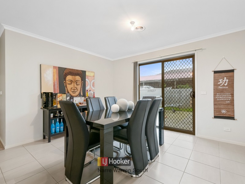 23 Lemon Thyme Way, Lynbrook VIC 3975