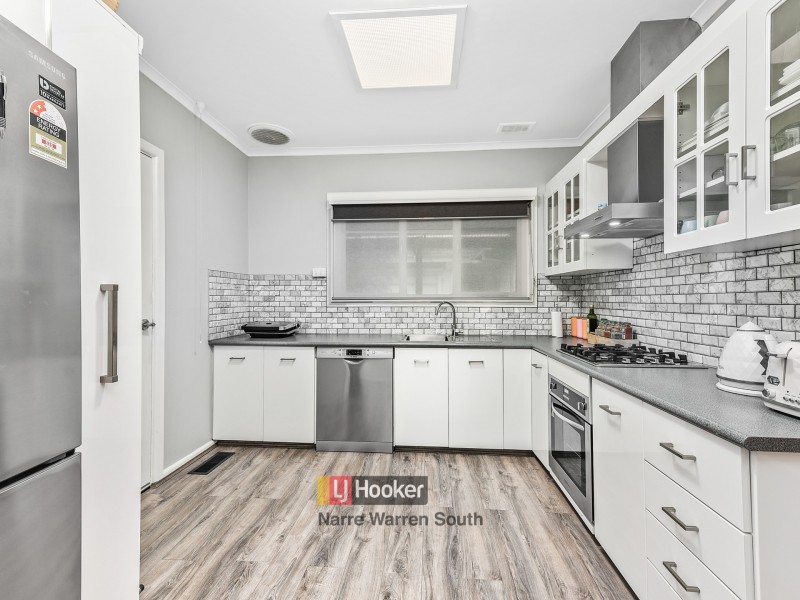 4 Ti-Tree Drive, Doveton VIC 3177