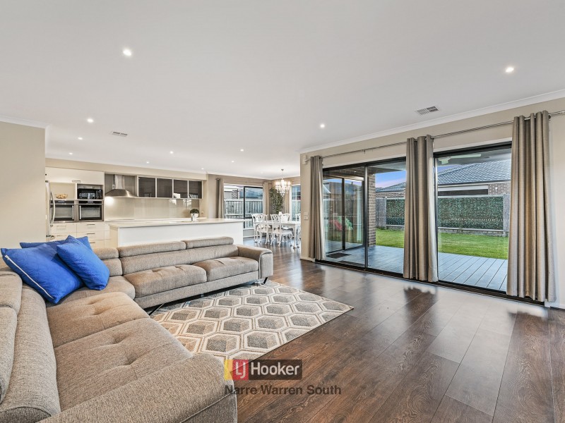 14 Herring Avenue, Cranbourne North VIC 3977