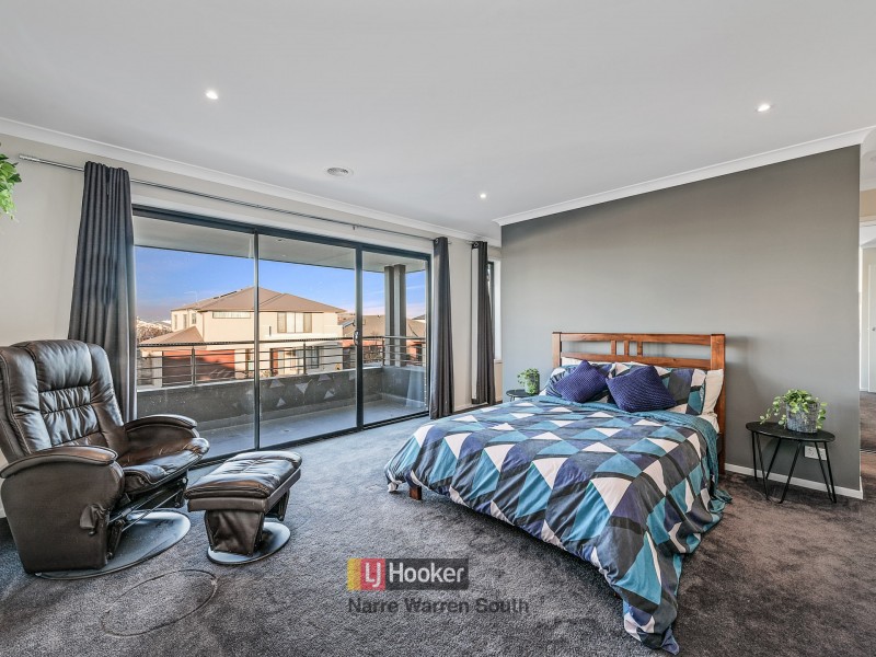 14 Herring Avenue, Cranbourne North VIC 3977