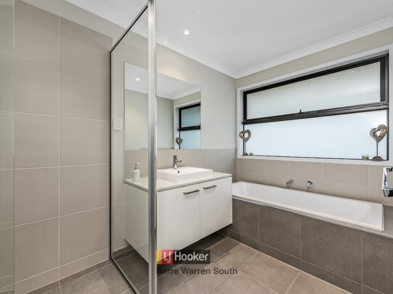 14 Herring Avenue, Cranbourne North VIC 3977