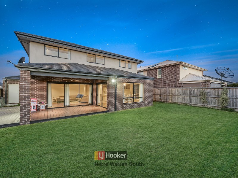 14 Herring Avenue, Cranbourne North VIC 3977