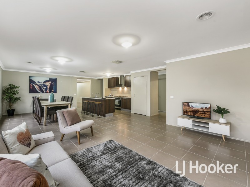 57 Goulburn Street, Cranbourne East VIC 3977