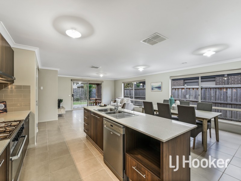 57 Goulburn Street, Cranbourne East VIC 3977