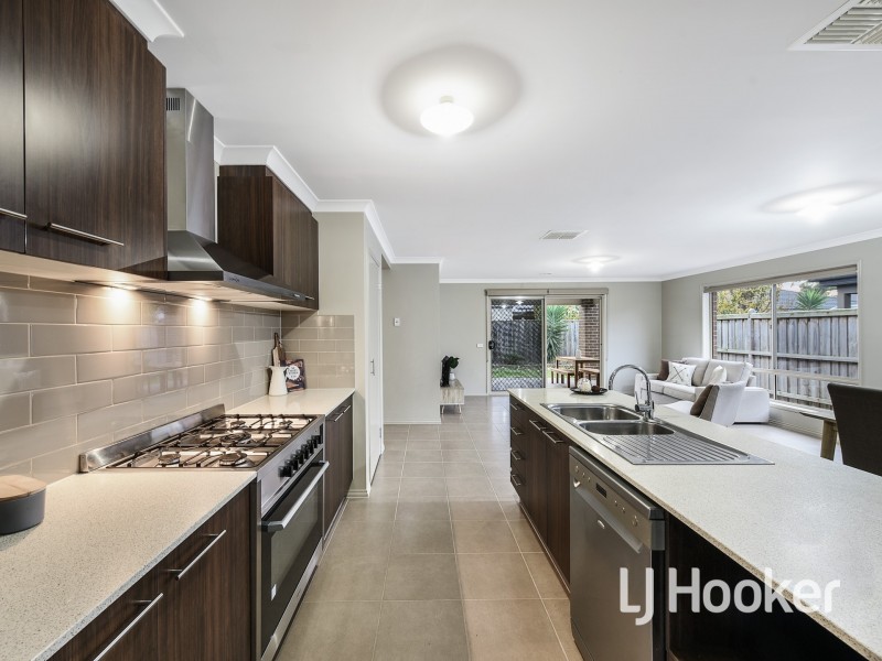 57 Goulburn Street, Cranbourne East VIC 3977