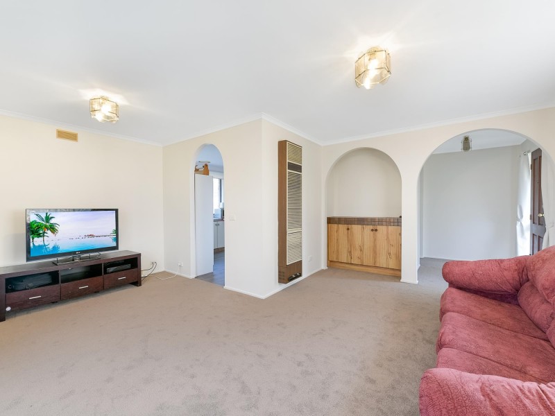 1 Margaret Court, Hampton Park VIC 3976
