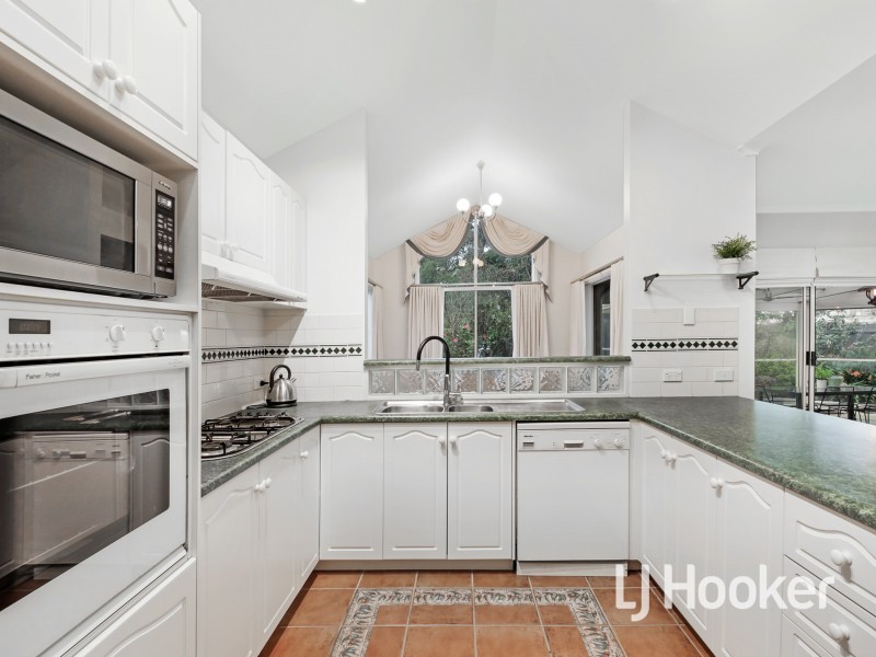 7 Blue Jay Court, Narre Warren South VIC 3805