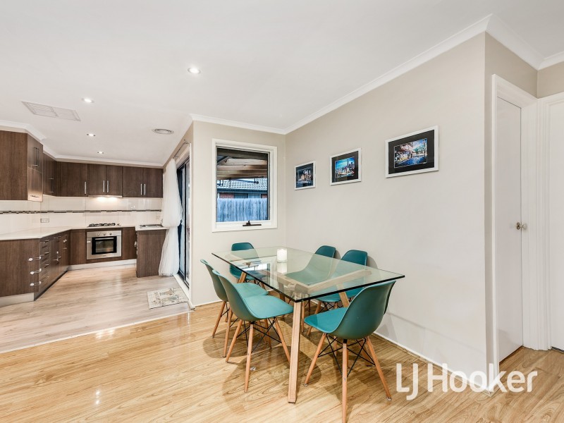 5 Meredith Crescent, Hampton Park VIC 3976