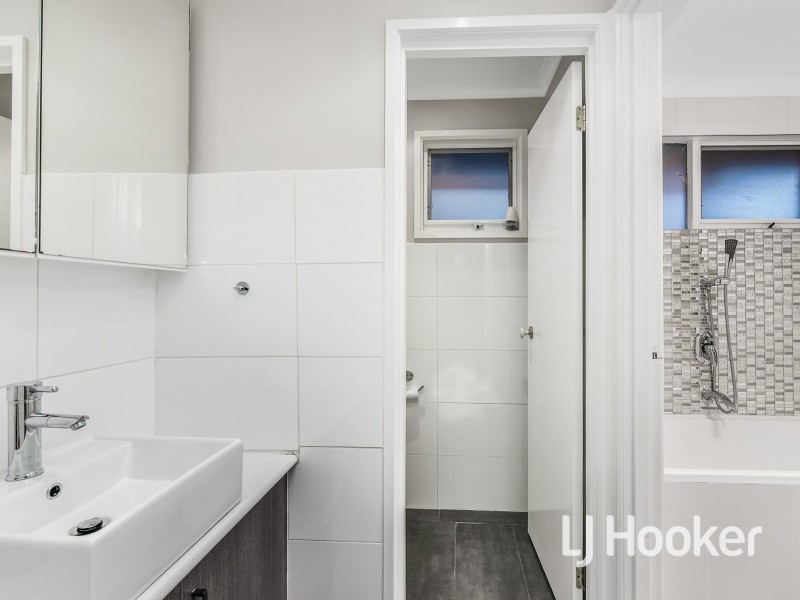 5 Meredith Crescent, Hampton Park VIC 3976