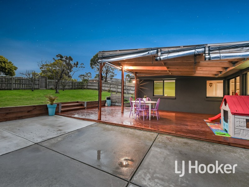 5 Meredith Crescent, Hampton Park VIC 3976