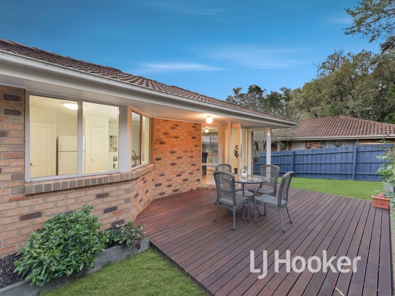 2/50 Langmore Lane, Berwick VIC 3806