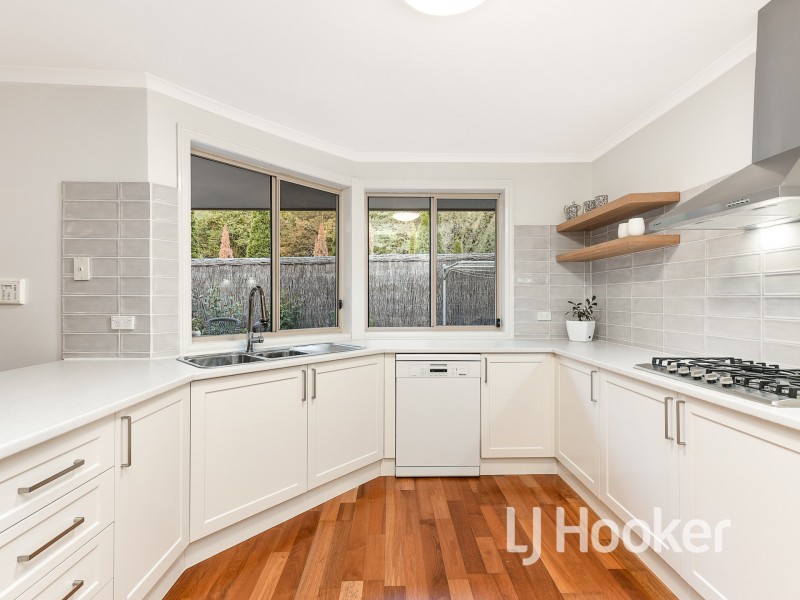 2/50 Langmore Lane, Berwick VIC 3806