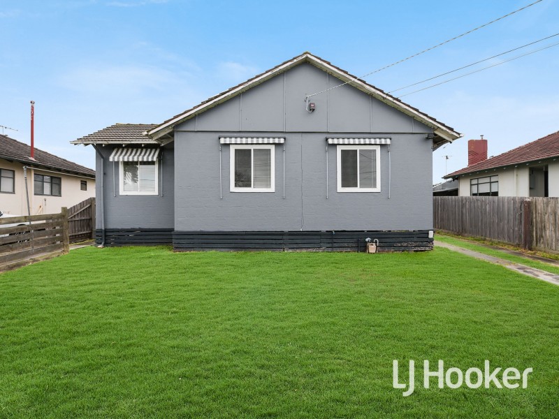 6 Ti-Tree Drive, Doveton VIC 3177