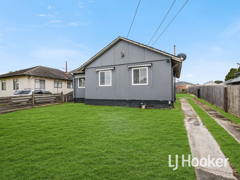 6 Ti-Tree Drive, Doveton VIC 3177
