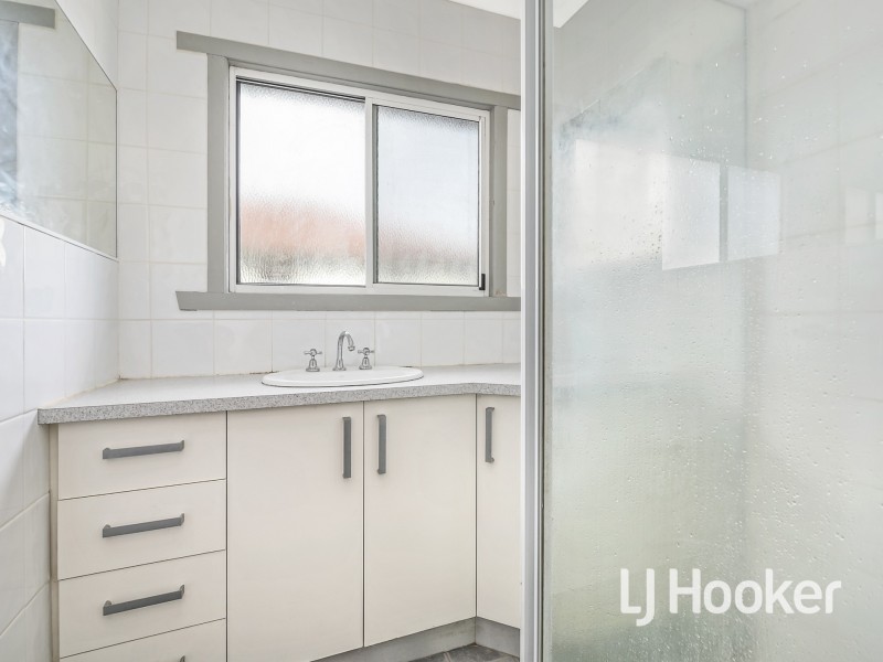 6 Ti-Tree Drive, Doveton VIC 3177