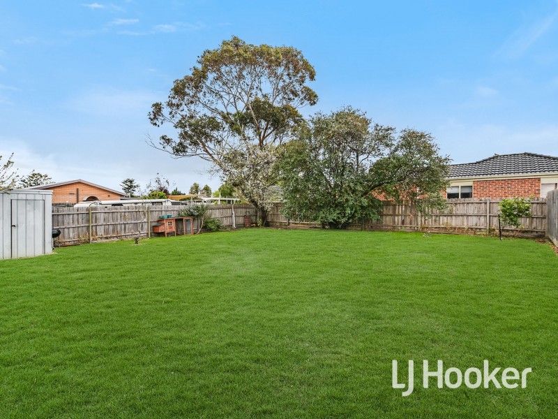 6 Ti-Tree Drive, Doveton VIC 3177