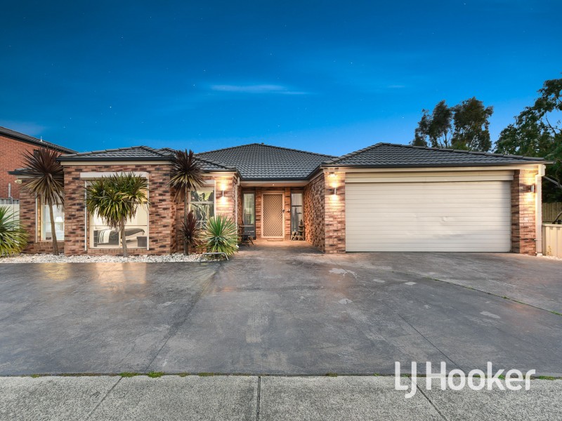 85 Robinswood Parade, Narre Warren South VIC 3805
