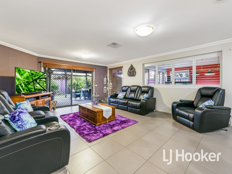 85 Robinswood Parade, Narre Warren South VIC 3805