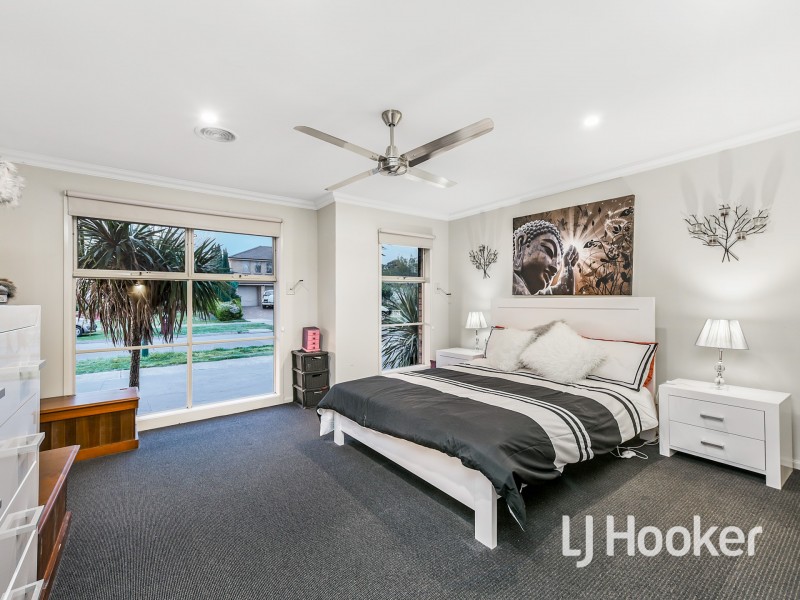 85 Robinswood Parade, Narre Warren South VIC 3805