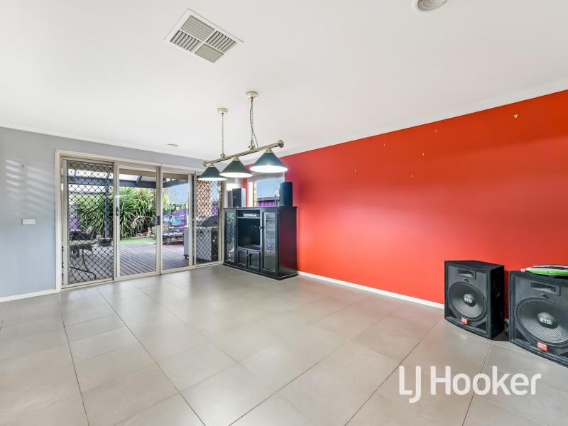 85 Robinswood Parade, Narre Warren South VIC 3805