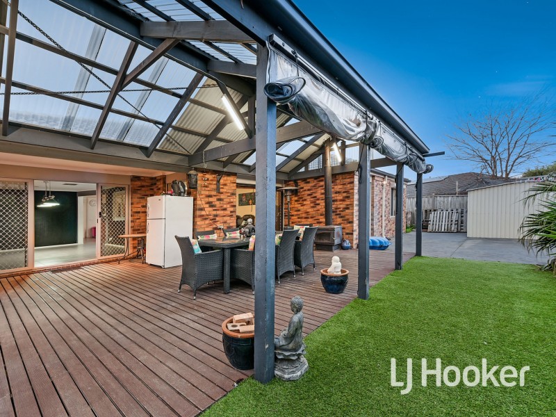 85 Robinswood Parade, Narre Warren South VIC 3805