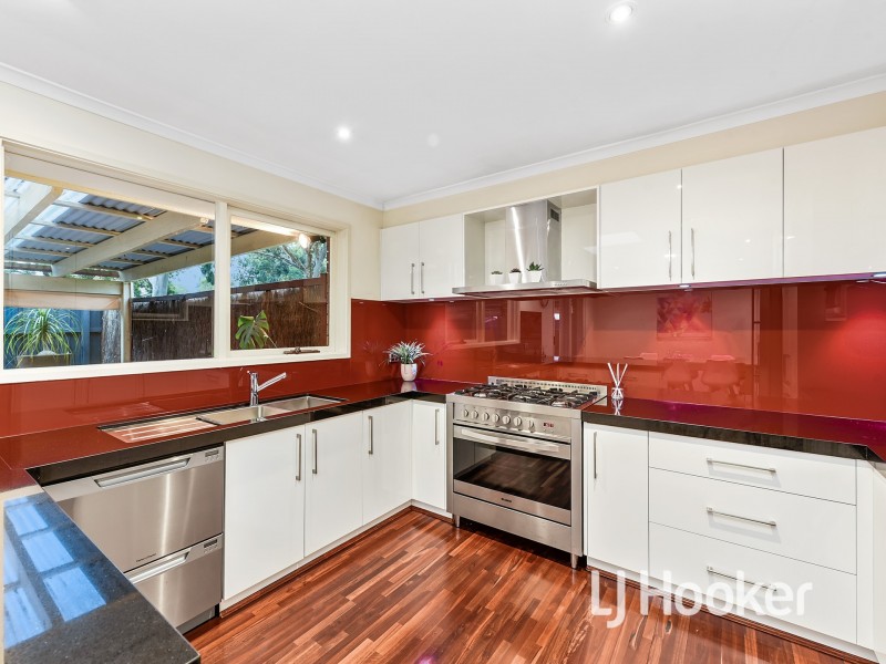 21 Bosco Close, Narre Warren VIC 3805