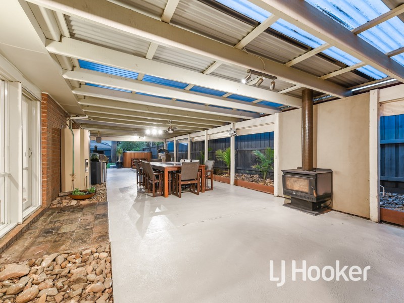 21 Bosco Close, Narre Warren VIC 3805