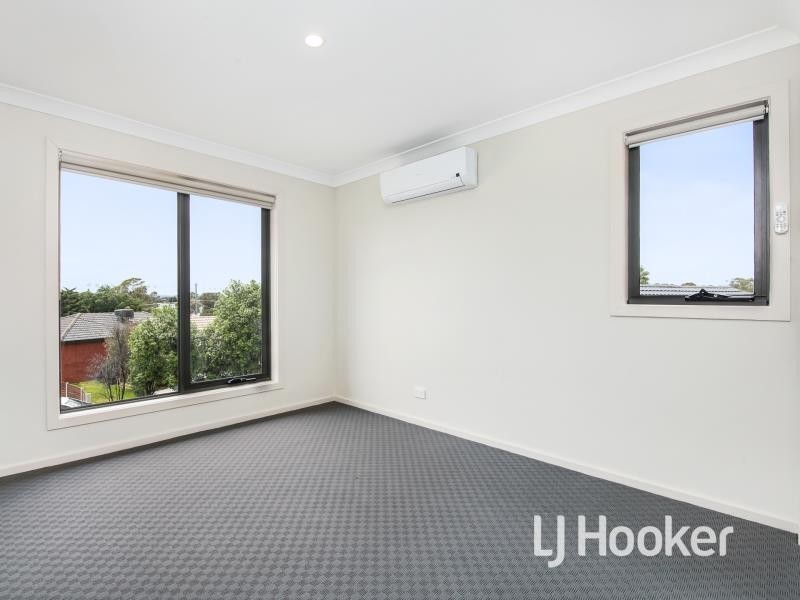 1/5 Dortad Court, Hampton Park VIC 3976